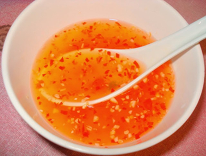 Cách làm nước mắm chua ngọt cứ ăn là ghiền